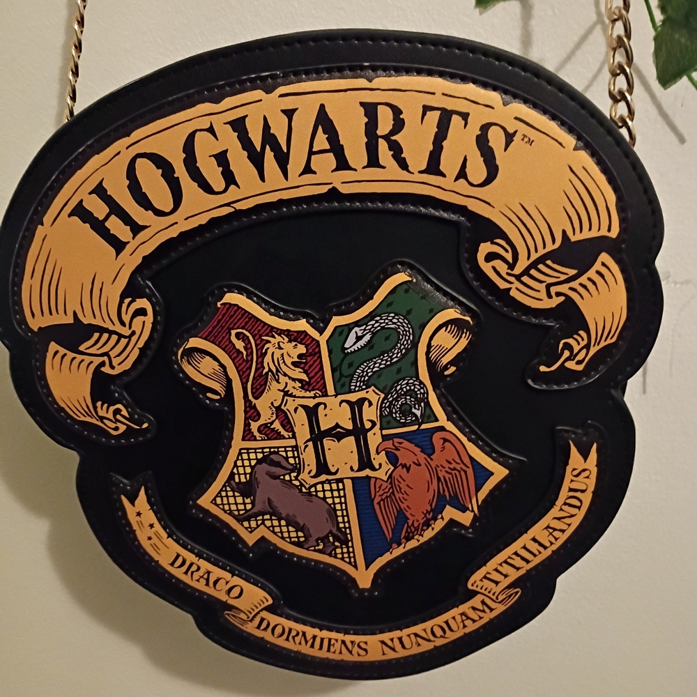 Hogwarts Black Crossbody Bag